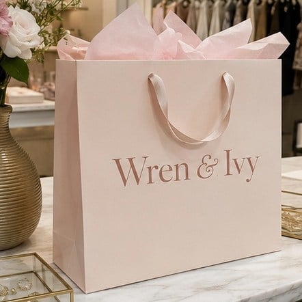 Customized gift bags for retail and boutiques